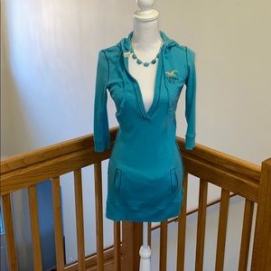 Hollister long sweatshirt